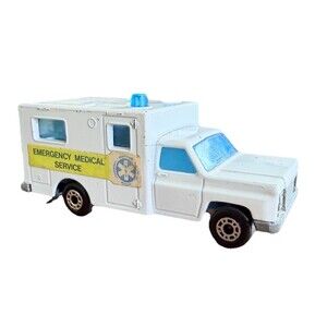 Vintage Matchbox Superfast No 41 Ambulance 1977 Lesney England EMS